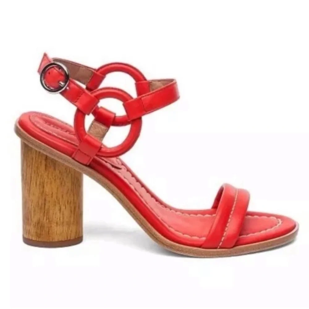 Bernardo Harlow Heeled Leather Sandal Chunky Heel Size 6M